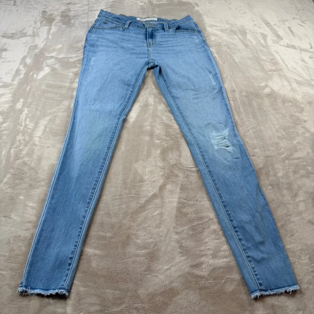 Signature by Levi Strauss Super Skinny Jean Womens 28 Light Wash Distressed Good